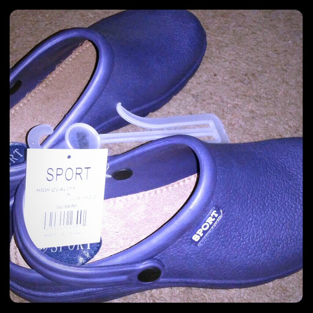 Nursing shoes